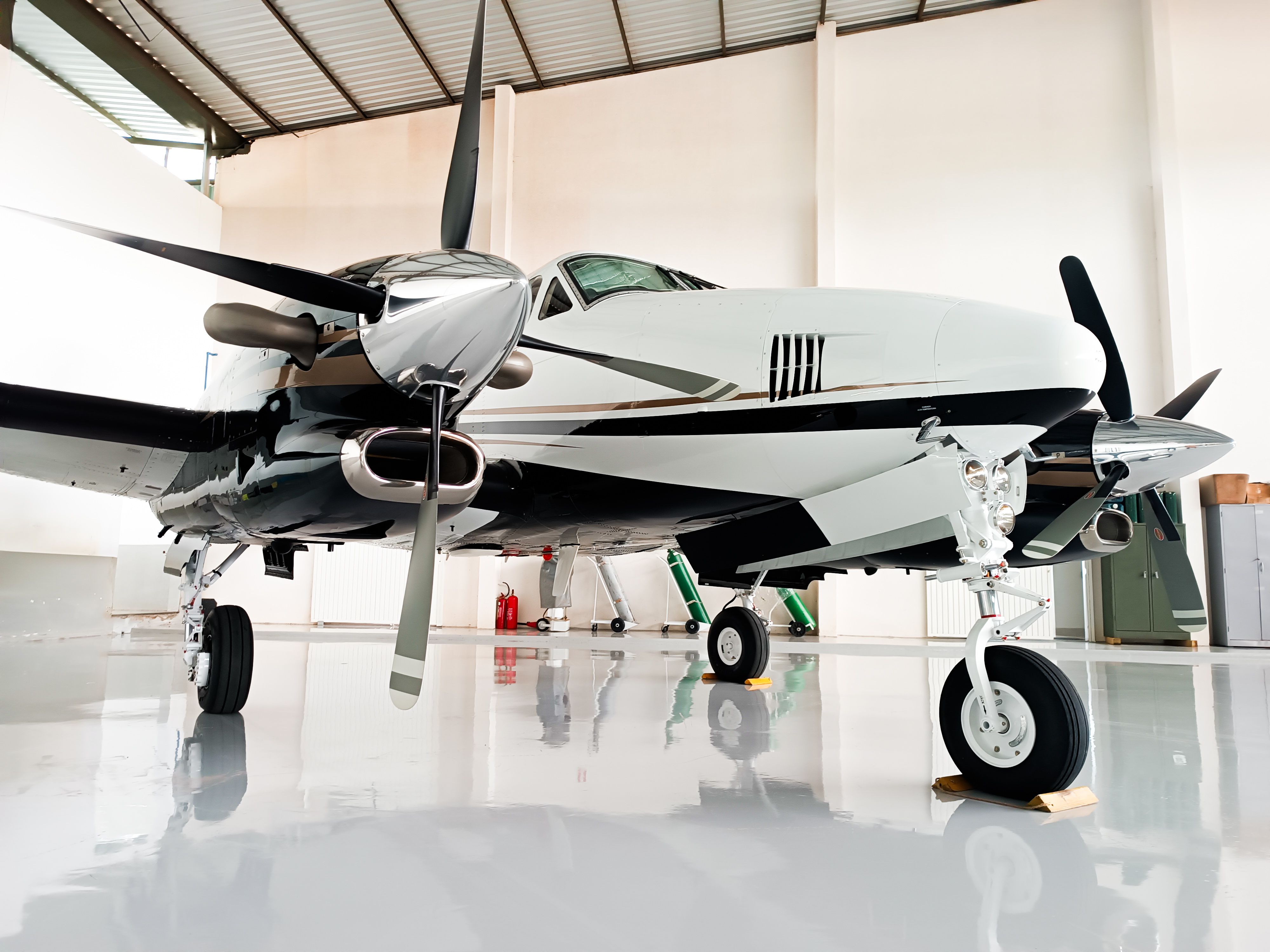 Aviation MRO ERP: How Integrated Systems Improve Financial Control, Compliance, and Cost Visibility